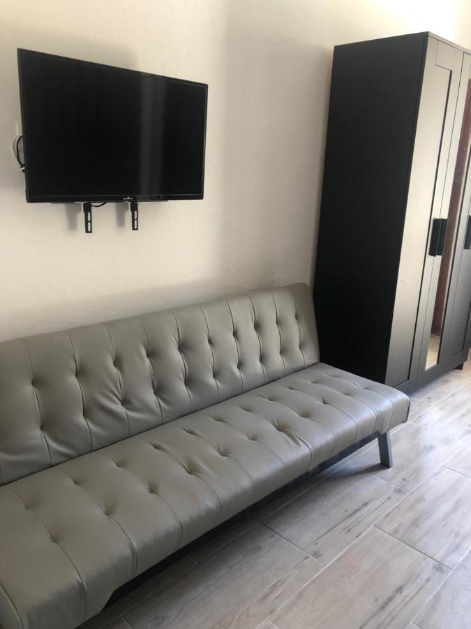 Domus Alice Apartment Monserrato Luaran gambar