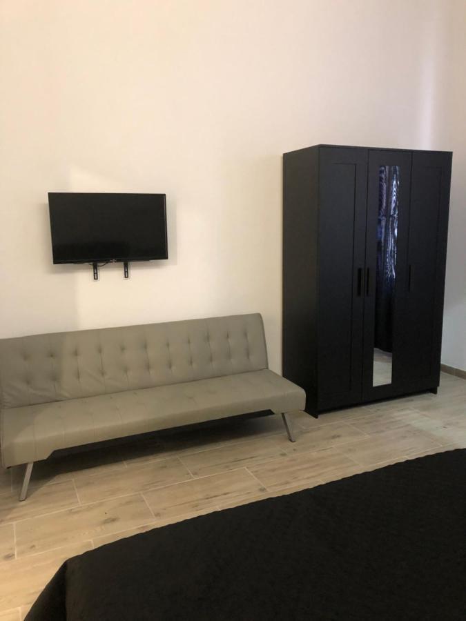 Domus Alice Apartment Monserrato Luaran gambar