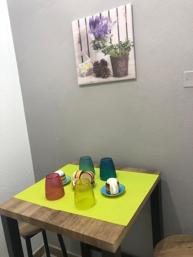 Domus Alice Apartment Monserrato Luaran gambar